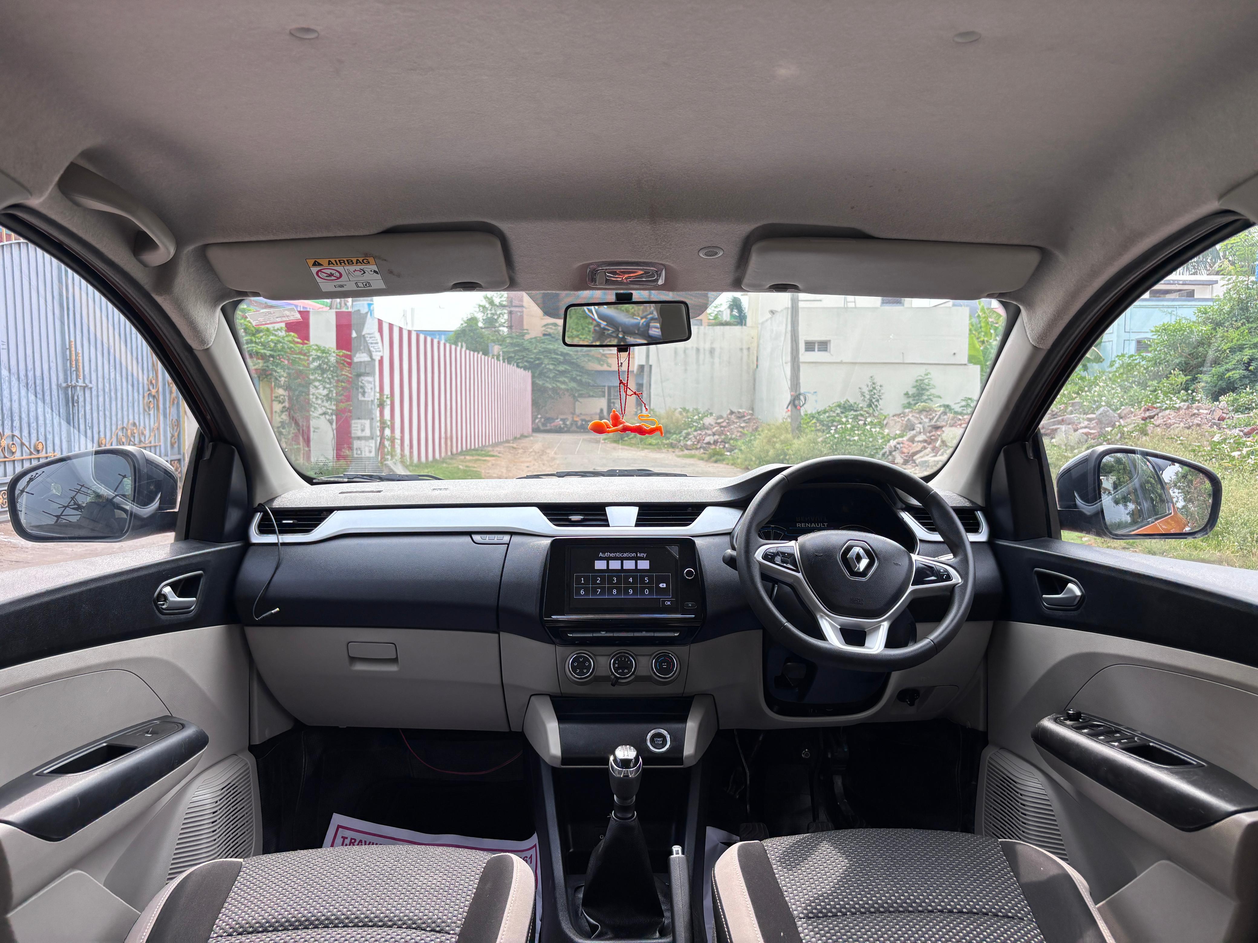 Renault Triber - Image 5