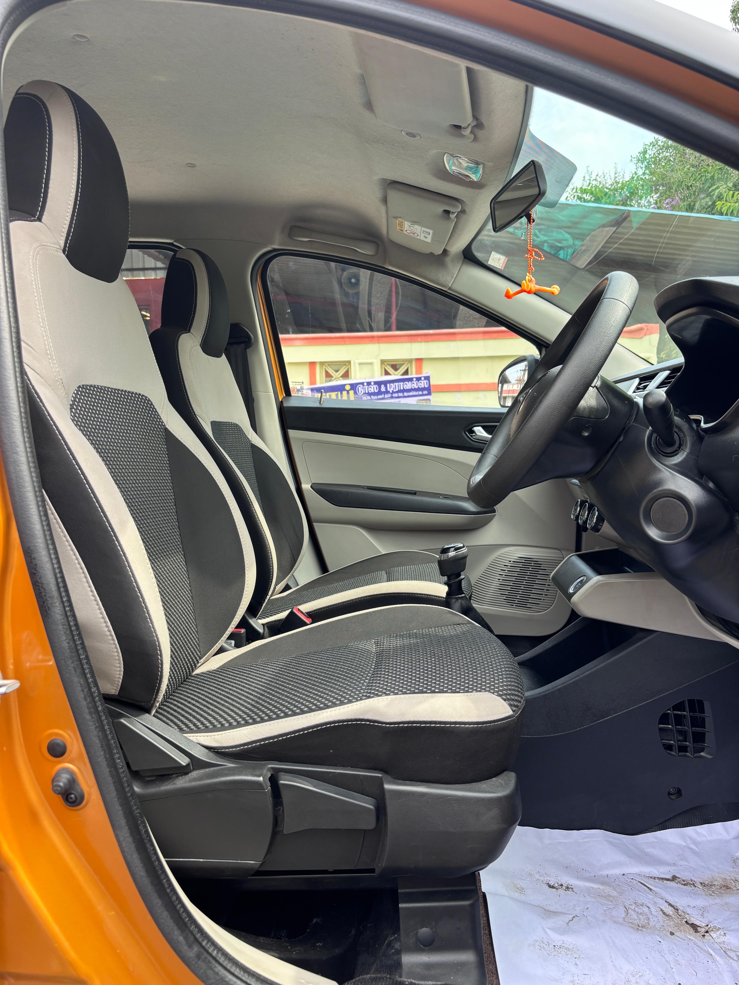 Renault Triber - Image 6