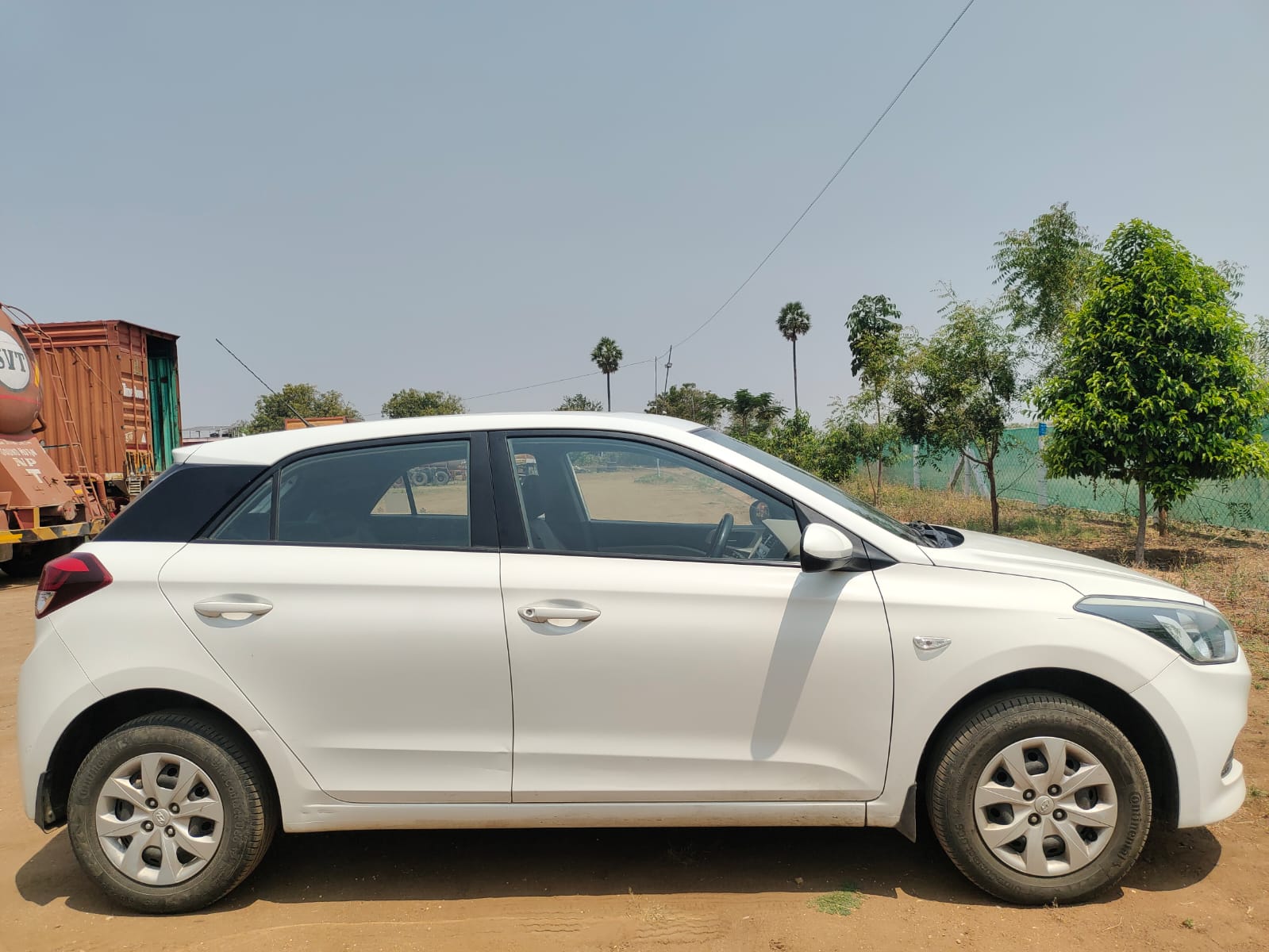 Hyundai i20 - Image 2