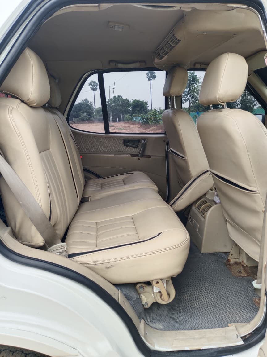 Tata Safari - Image 5