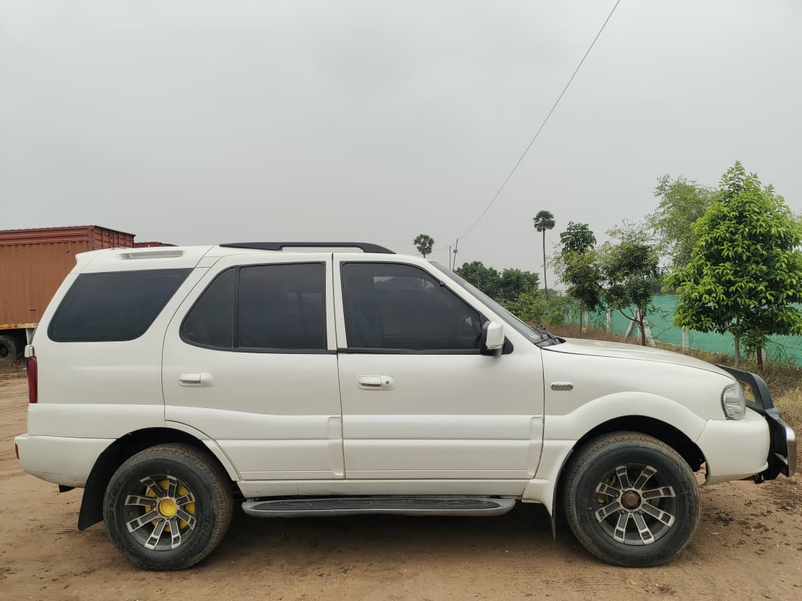 Tata Safari - Image 6