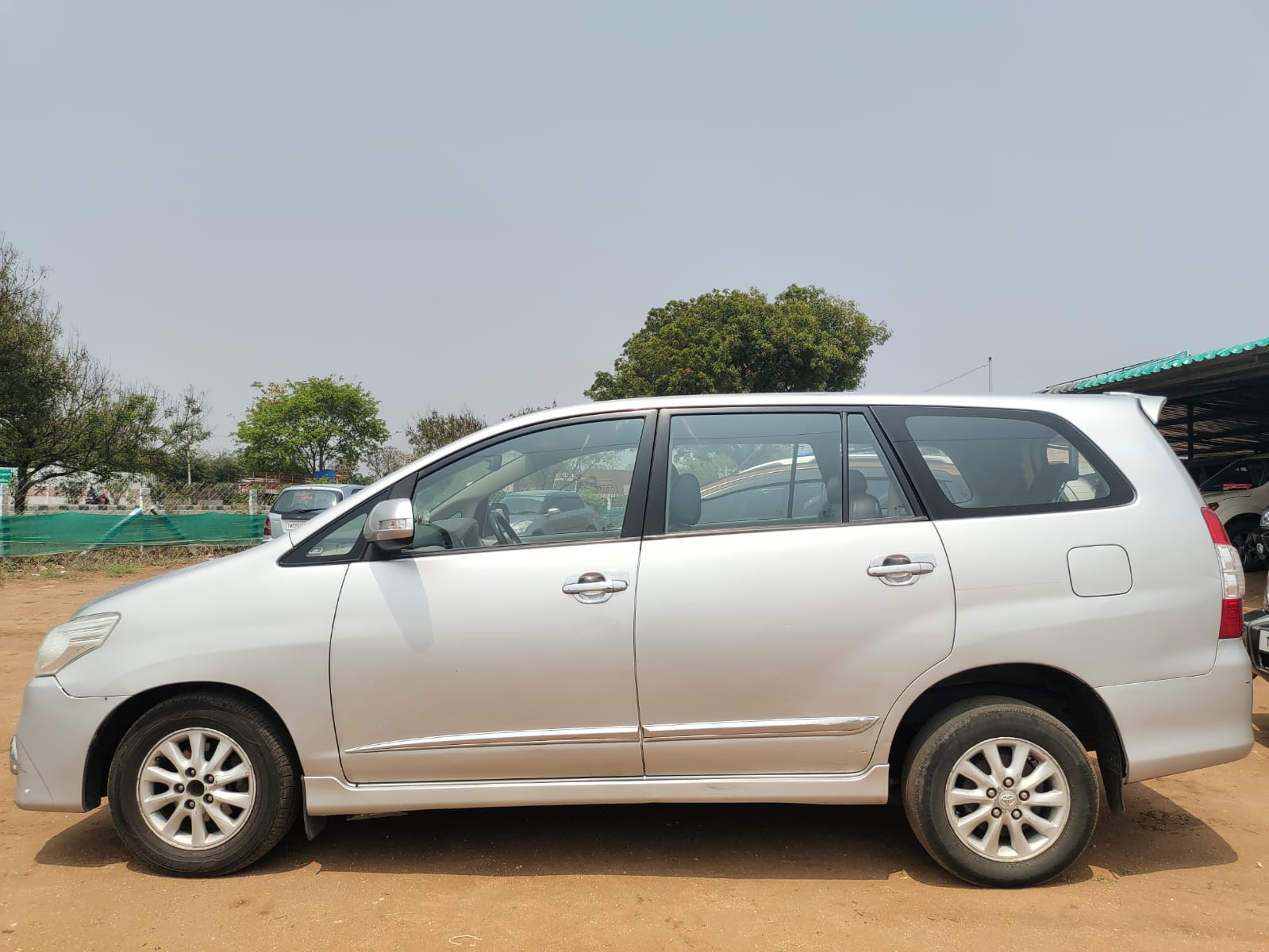 Toyota Innova - Image 7