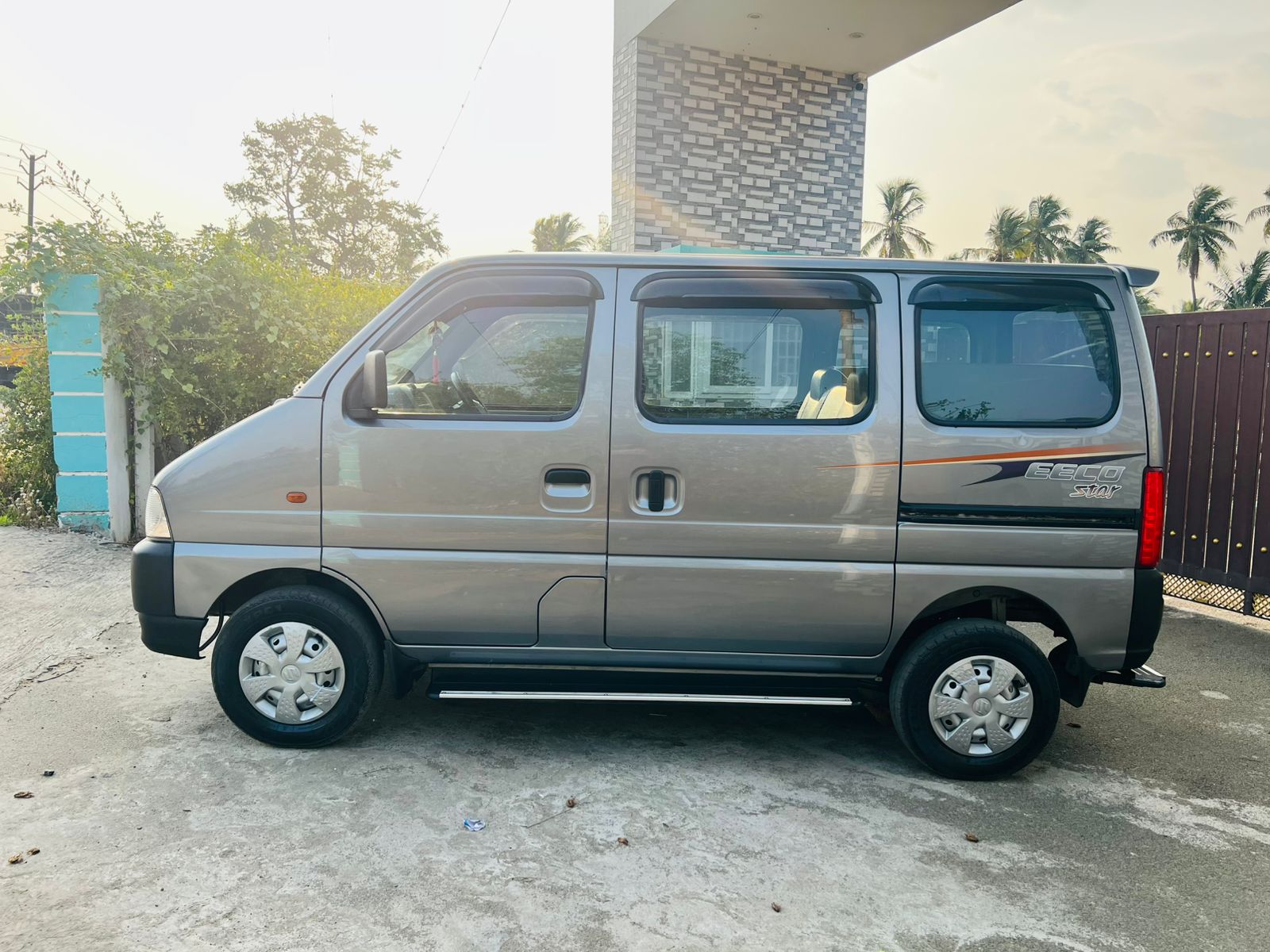 Maruti Suzuki Eeco - Image 4