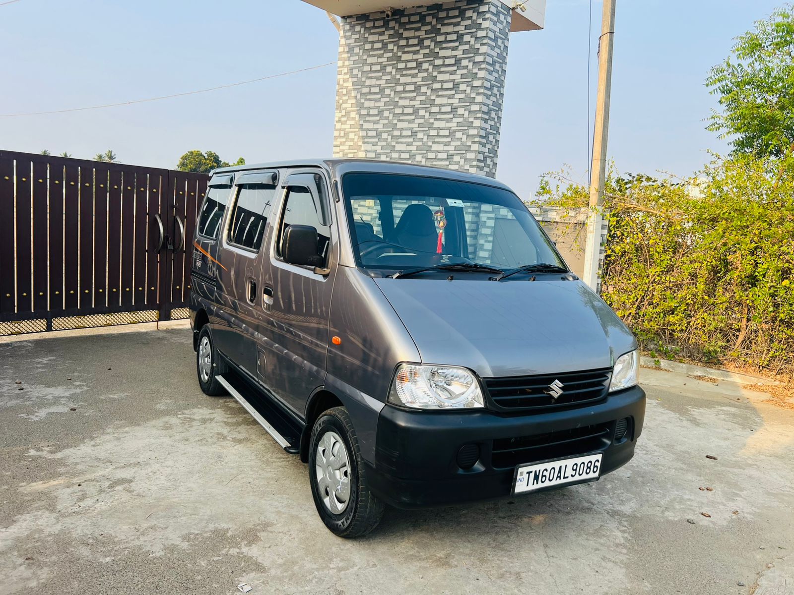 Maruti Suzuki Eeco - Image 2