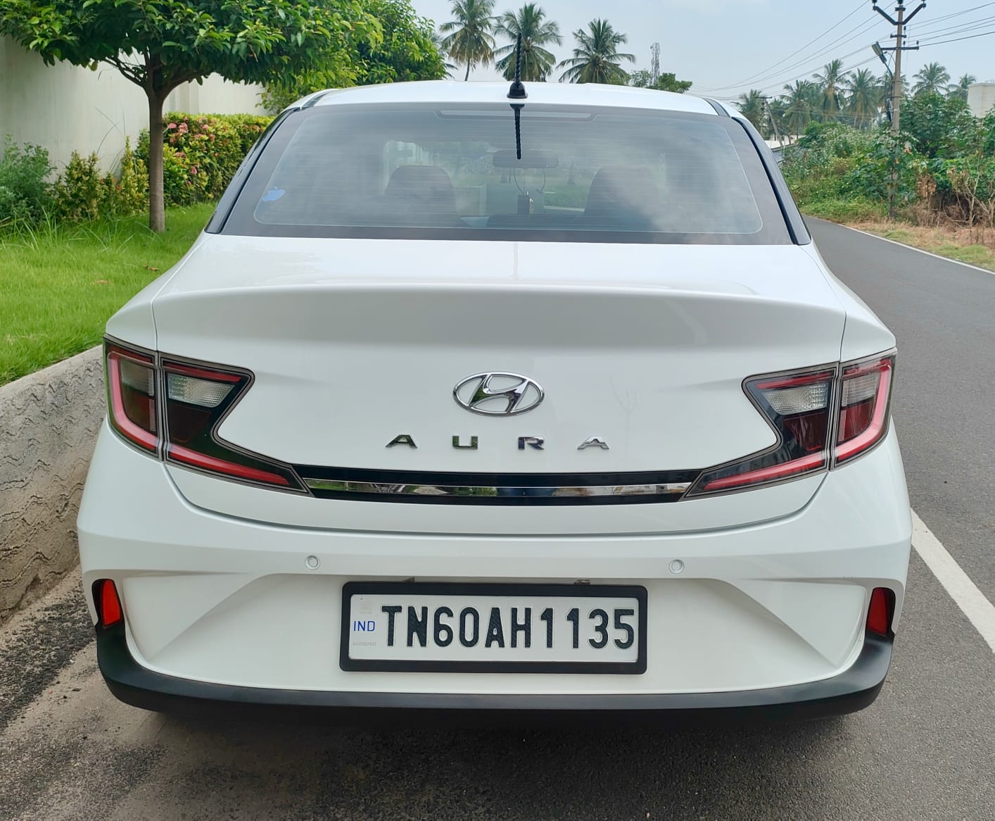 Hyundai Aura - Image 3