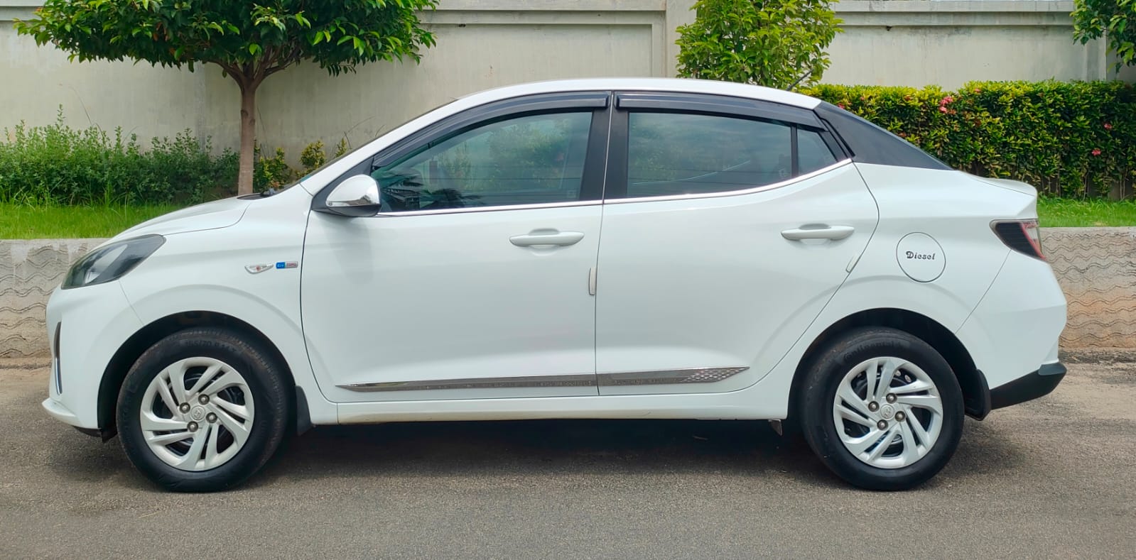Hyundai Aura - Image 5