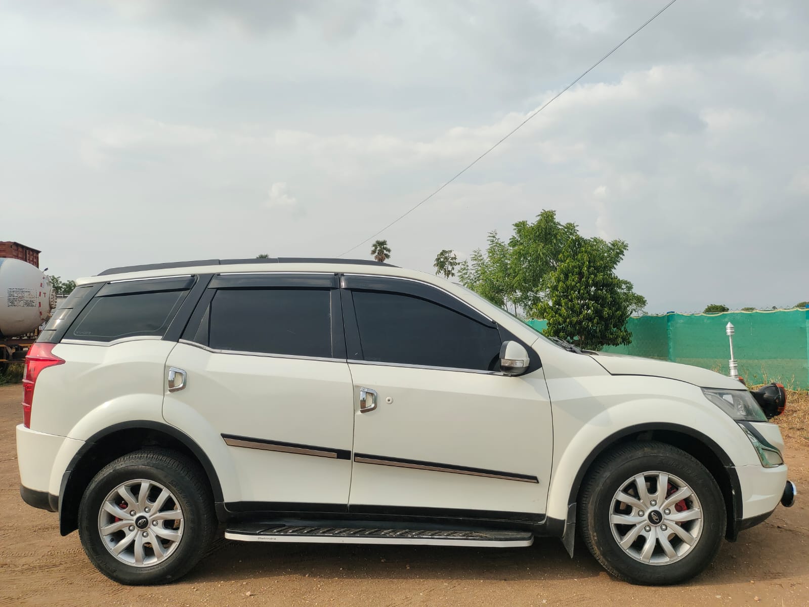 Mahindra XUV500