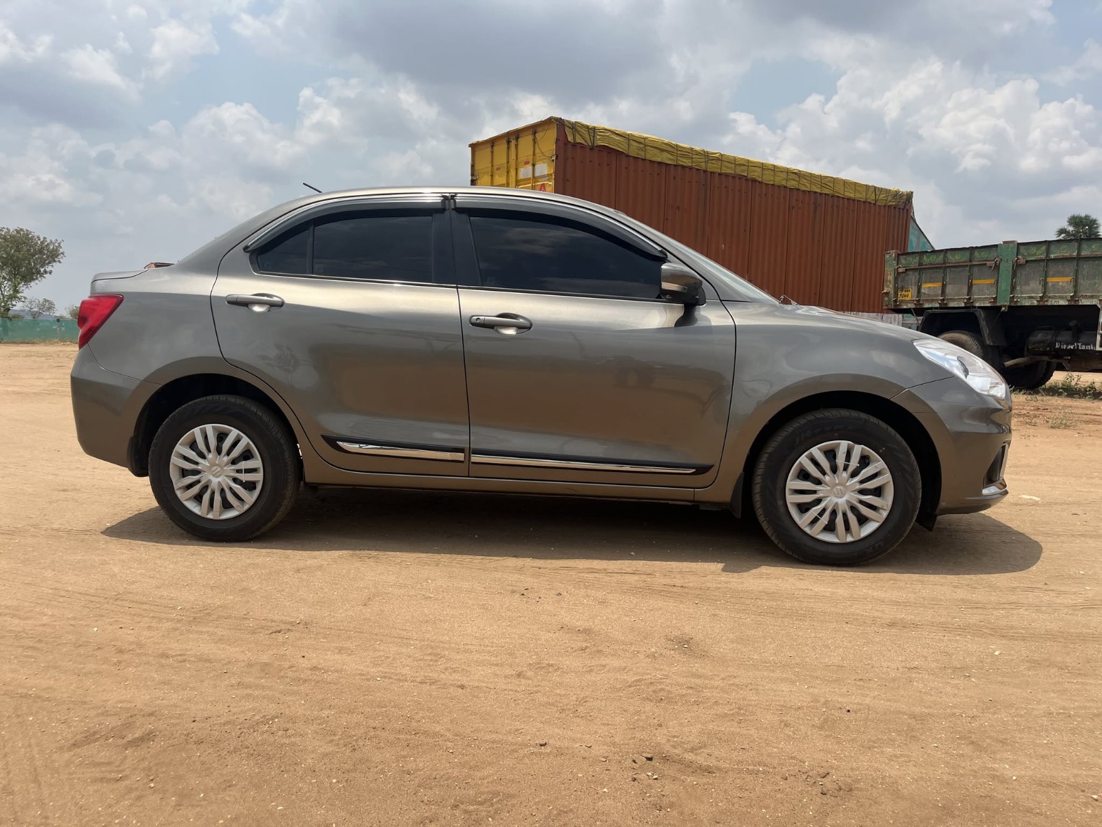 Maruti Suzuki Swift dzire