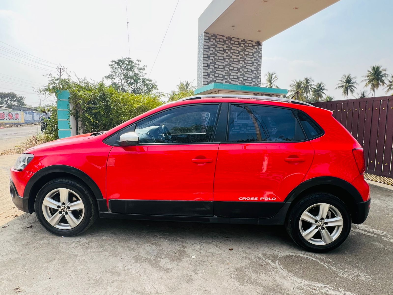 Volkswagen Cross polo - Image 4