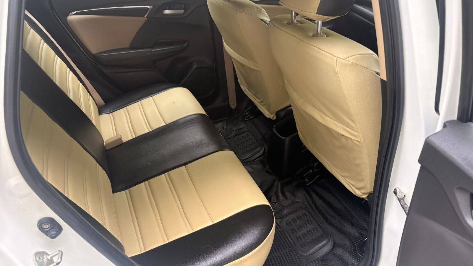 Honda Jazz - Image 8
