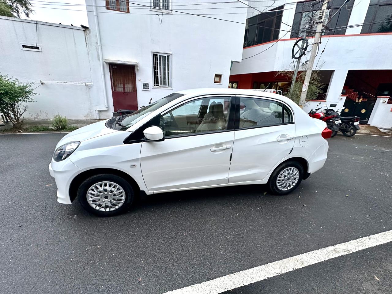 Honda Amaze - Image 3