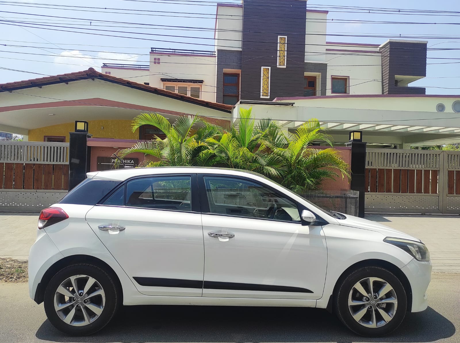 Hyundai i20 - Image 2