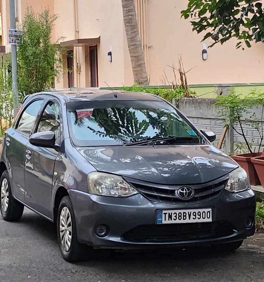 Toyota Etios Liva - Image 2