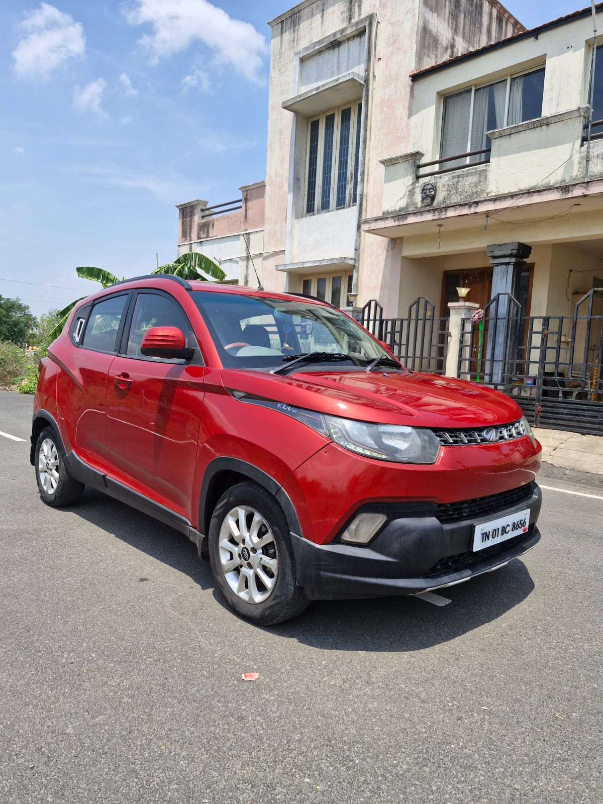 Mahindra KUV 100 - Image 6