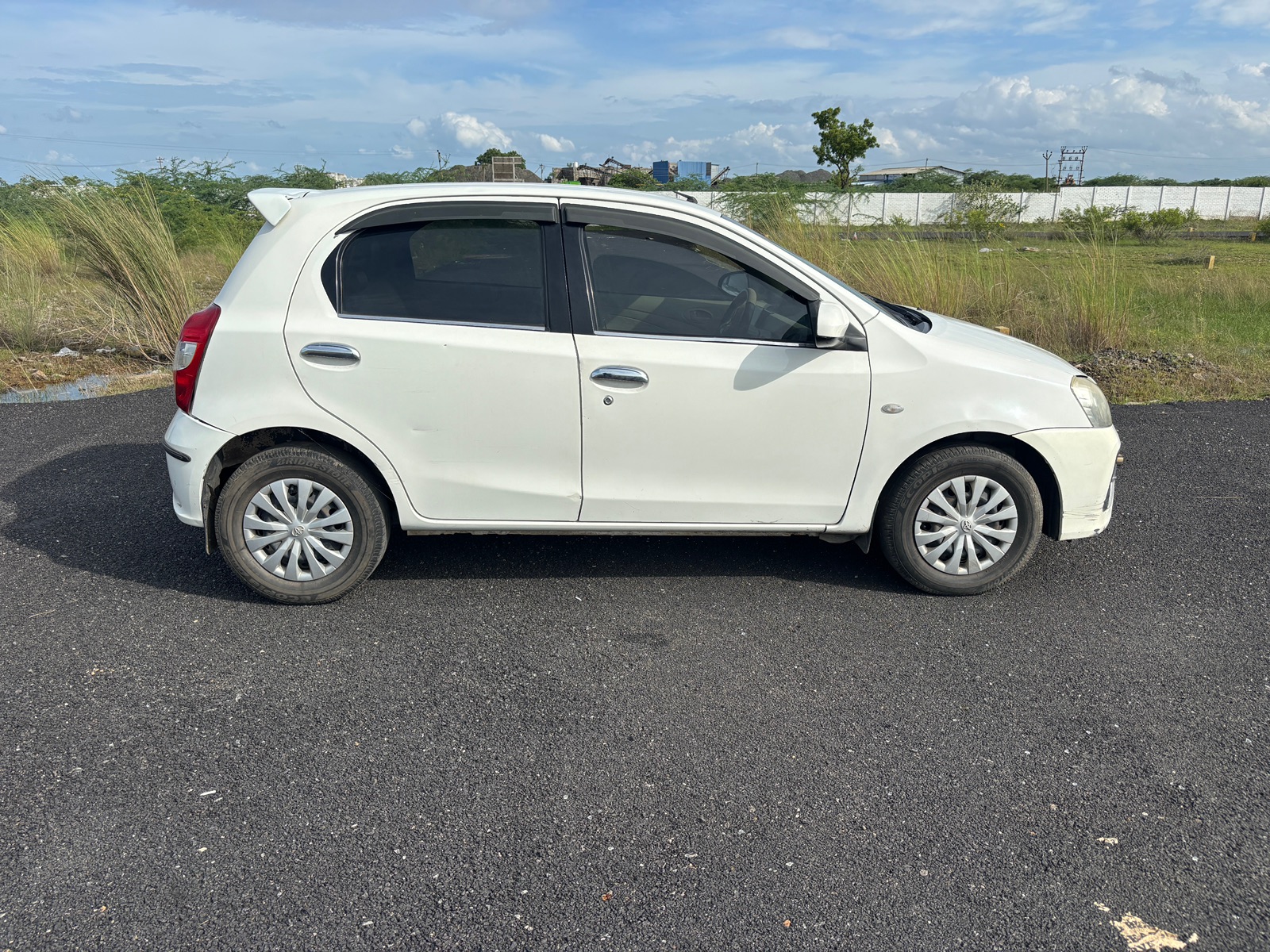Toyota Etios Liva - Image 4