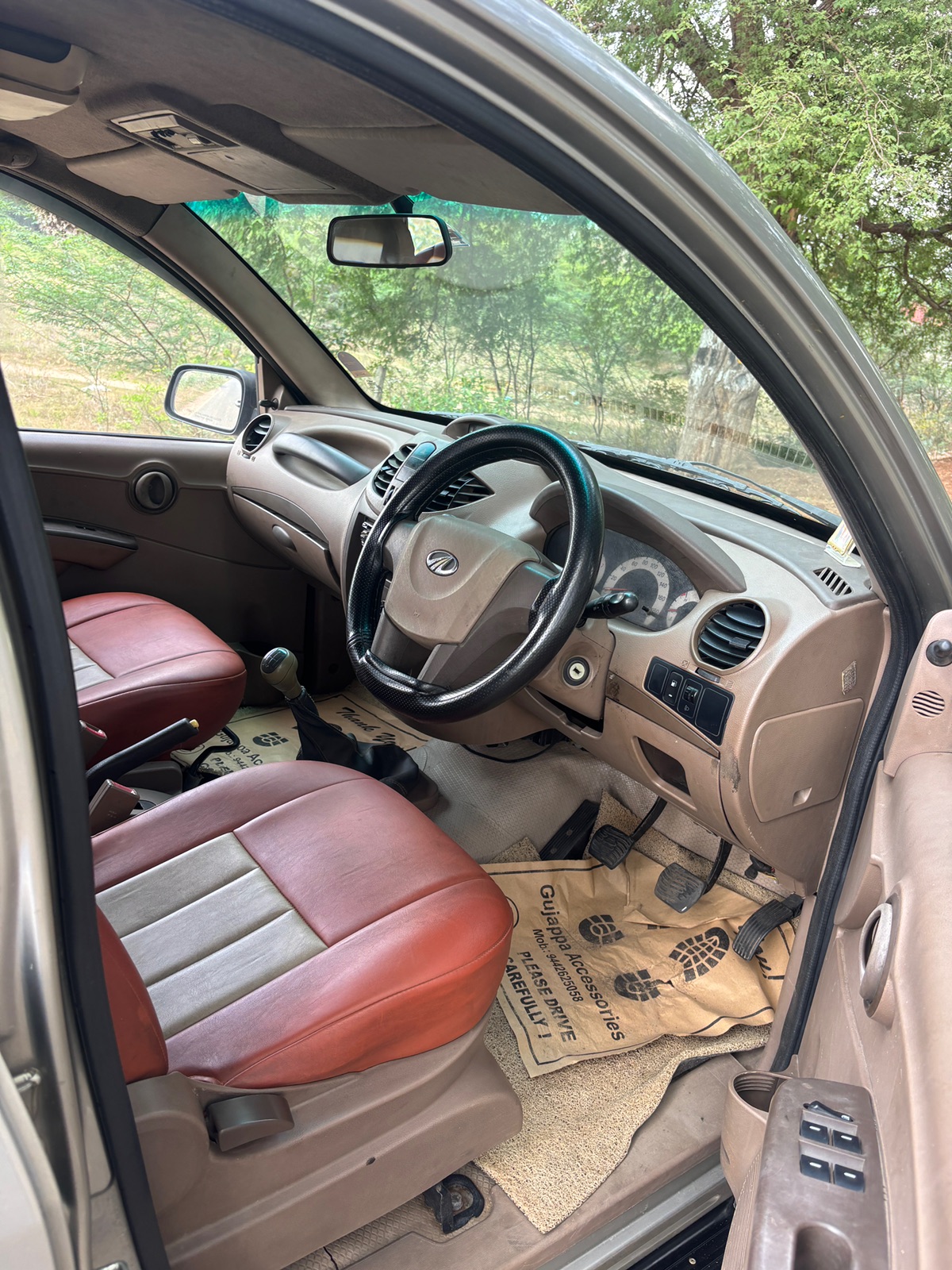 Mahindra Xylo - Image 8