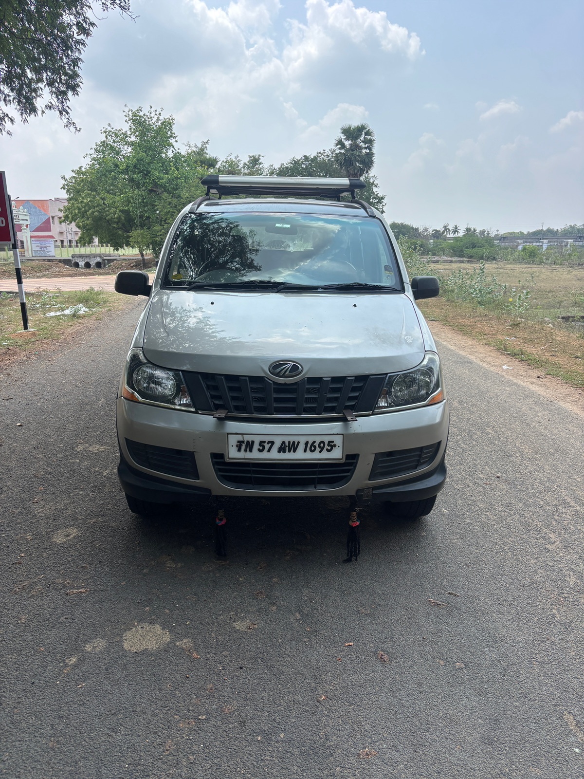 Mahindra Xylo