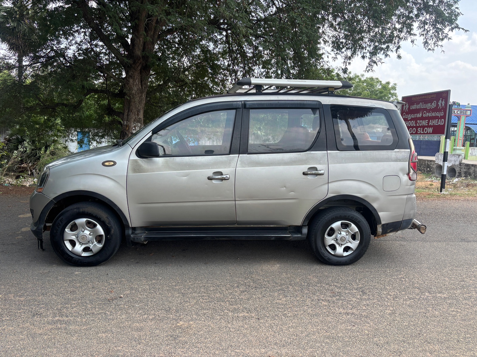 Mahindra Xylo - Image 2