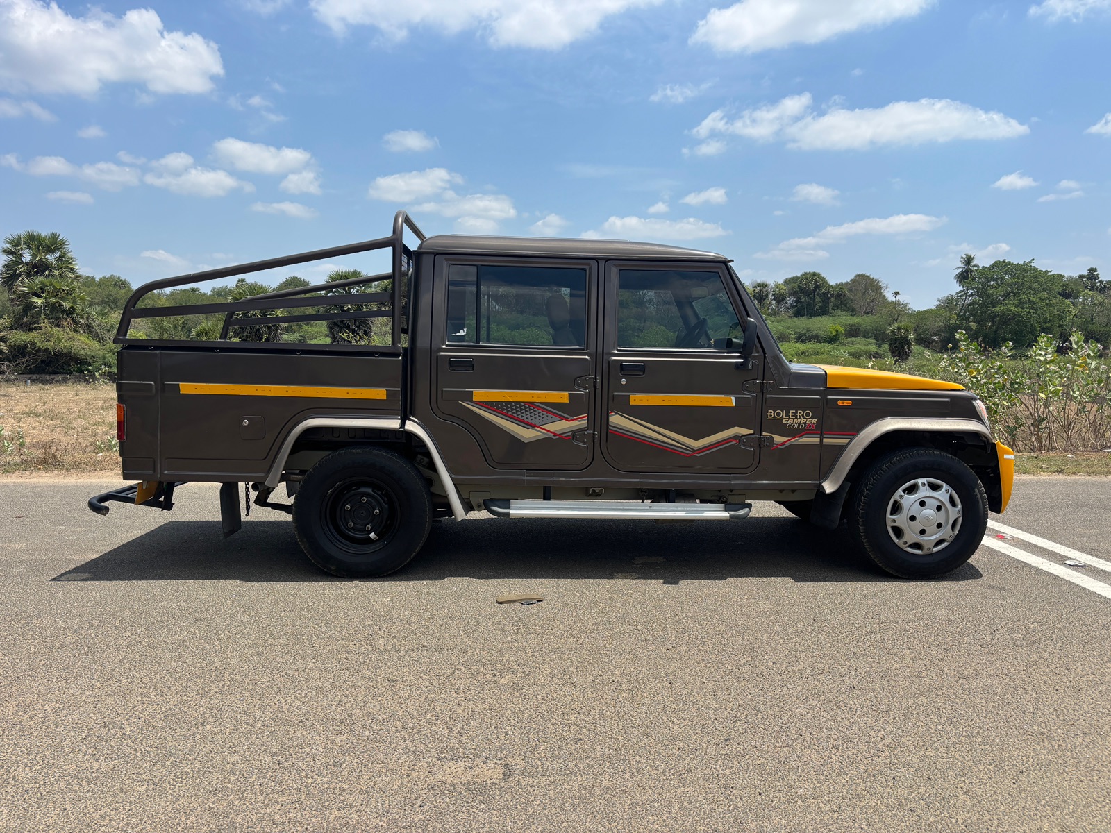Mahindra Bolero Camper - Image 2