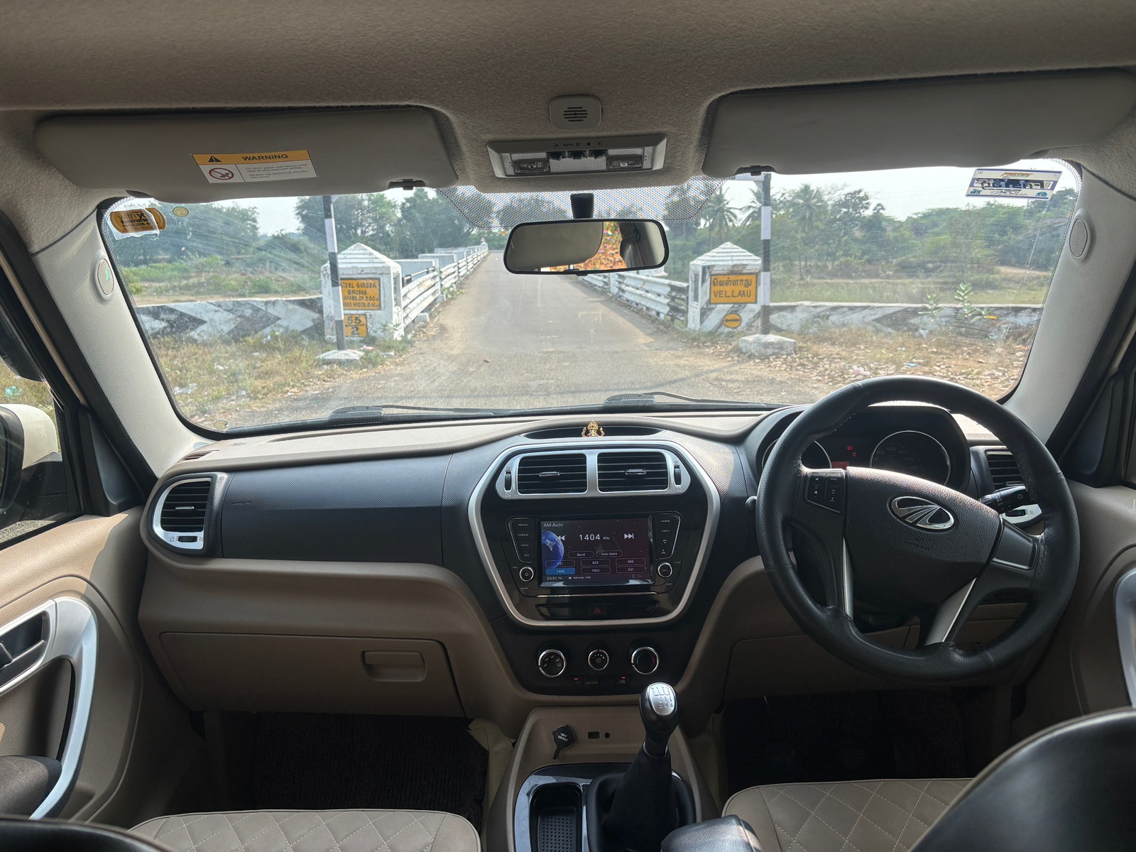 Mahindra TUV300 - Image 7