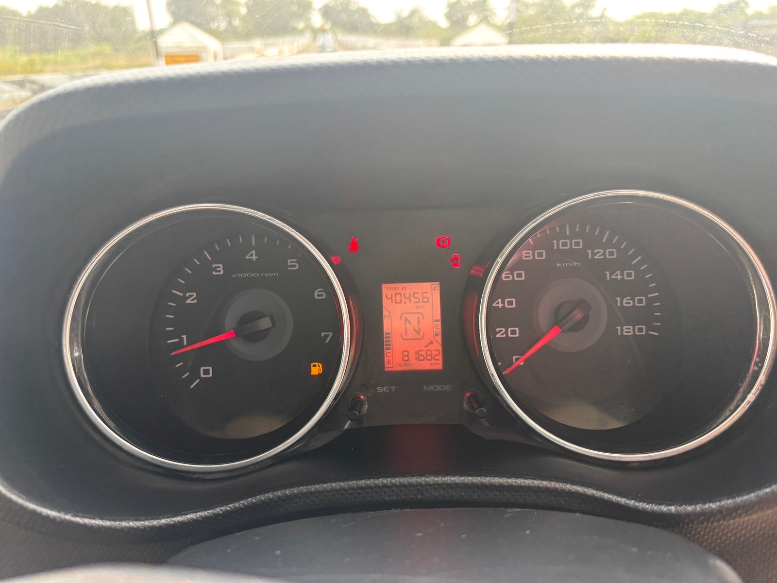 Mahindra TUV300