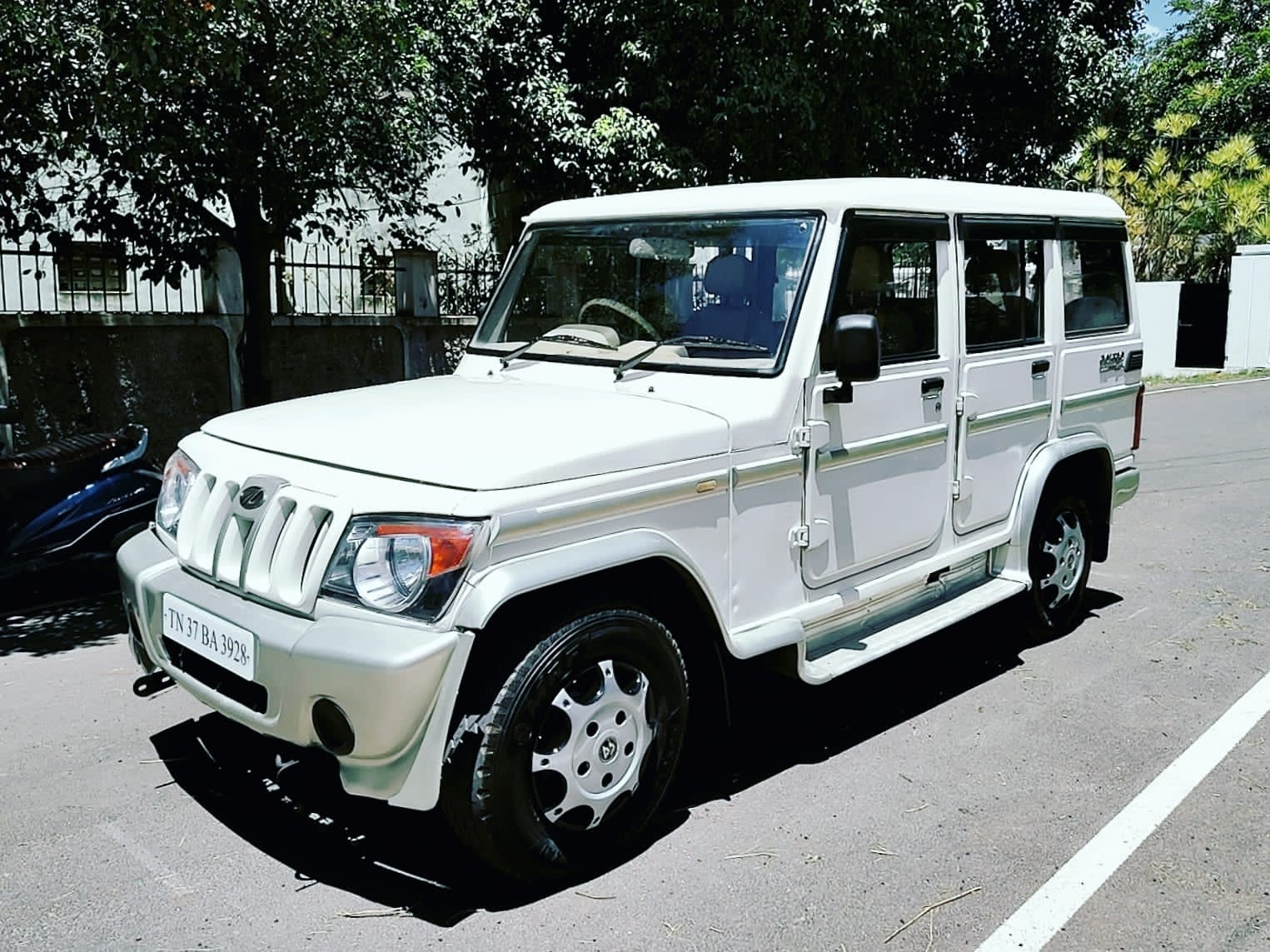 Mahindra Bolero - Image 3