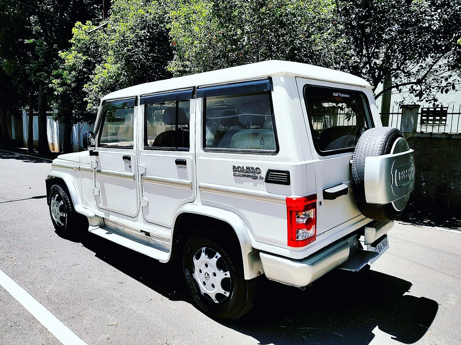 Mahindra Bolero - Image 2