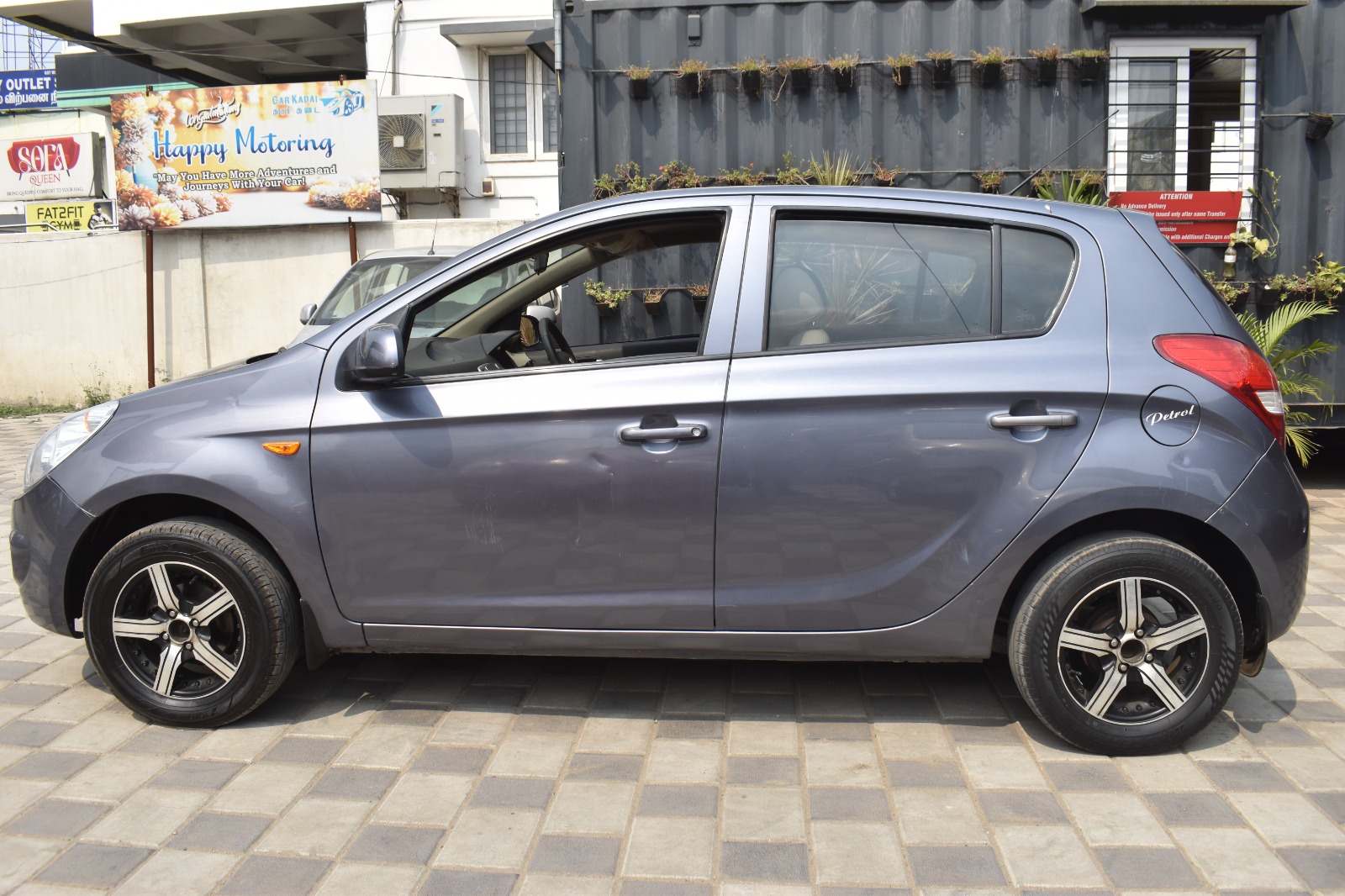 Hyundai i20 - Image 2