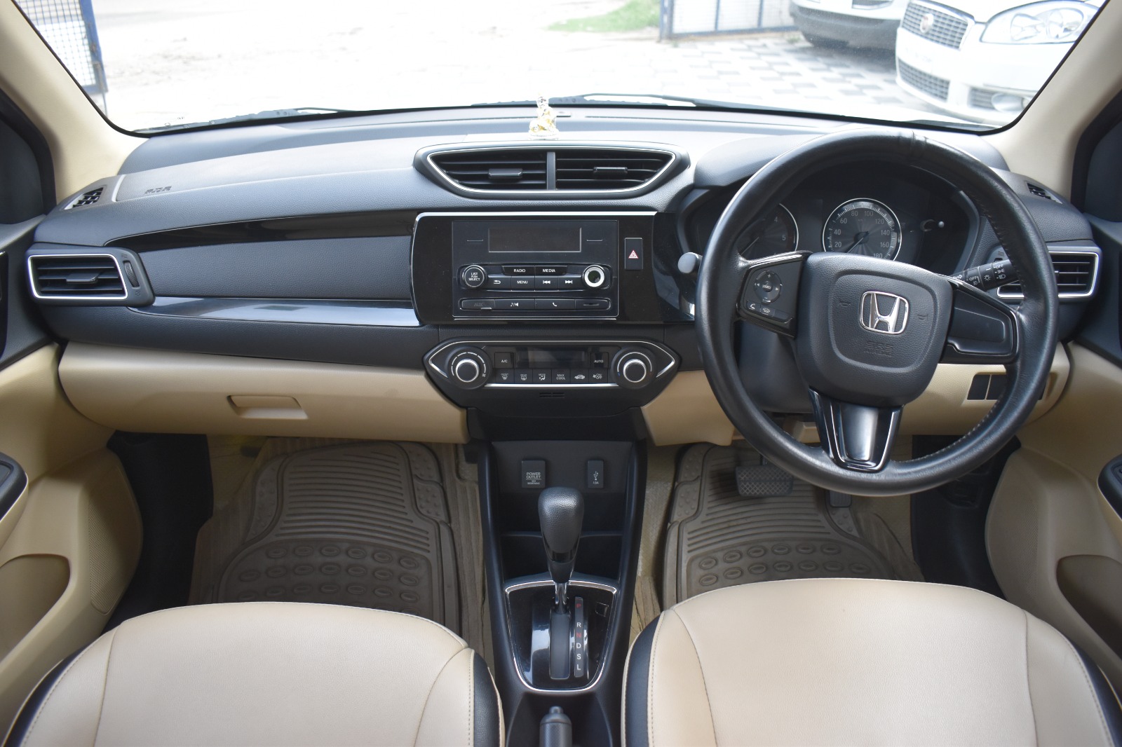 Honda Amaze - Image 8