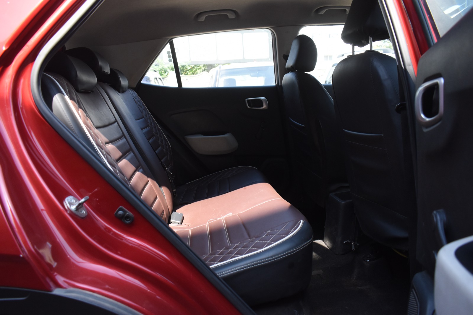 Hyundai Venue - Image 8