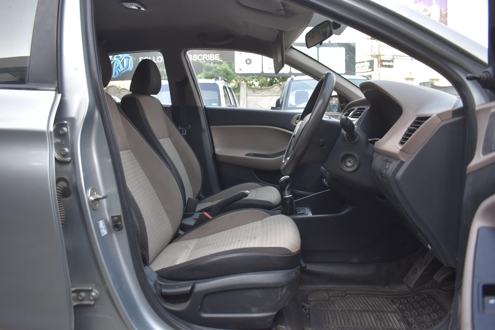 Hyundai i20 - Image 2