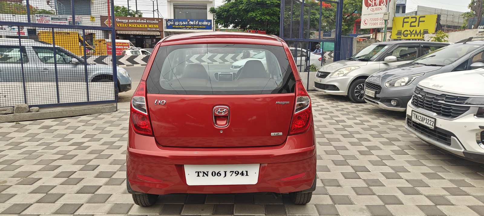 Hyundai i10 - Image 2