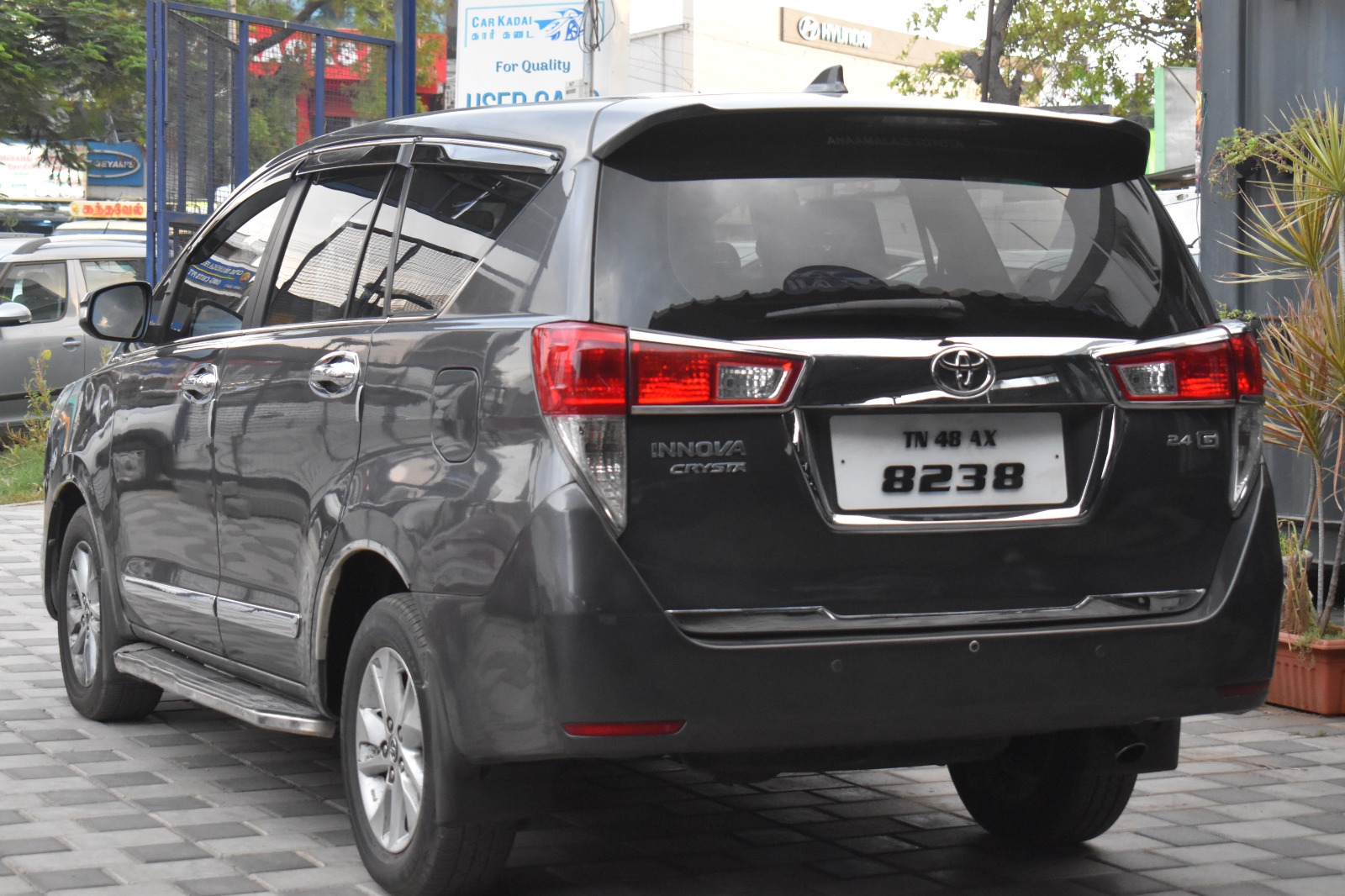 Toyota Innova Crysta - Image 3