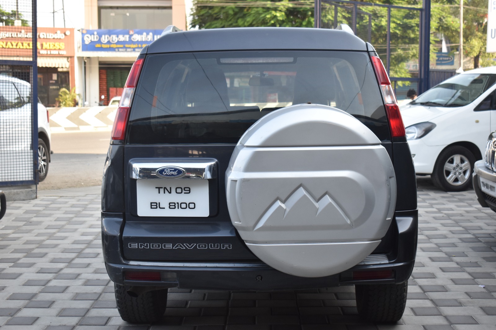 Ford Endeavour - Image 7