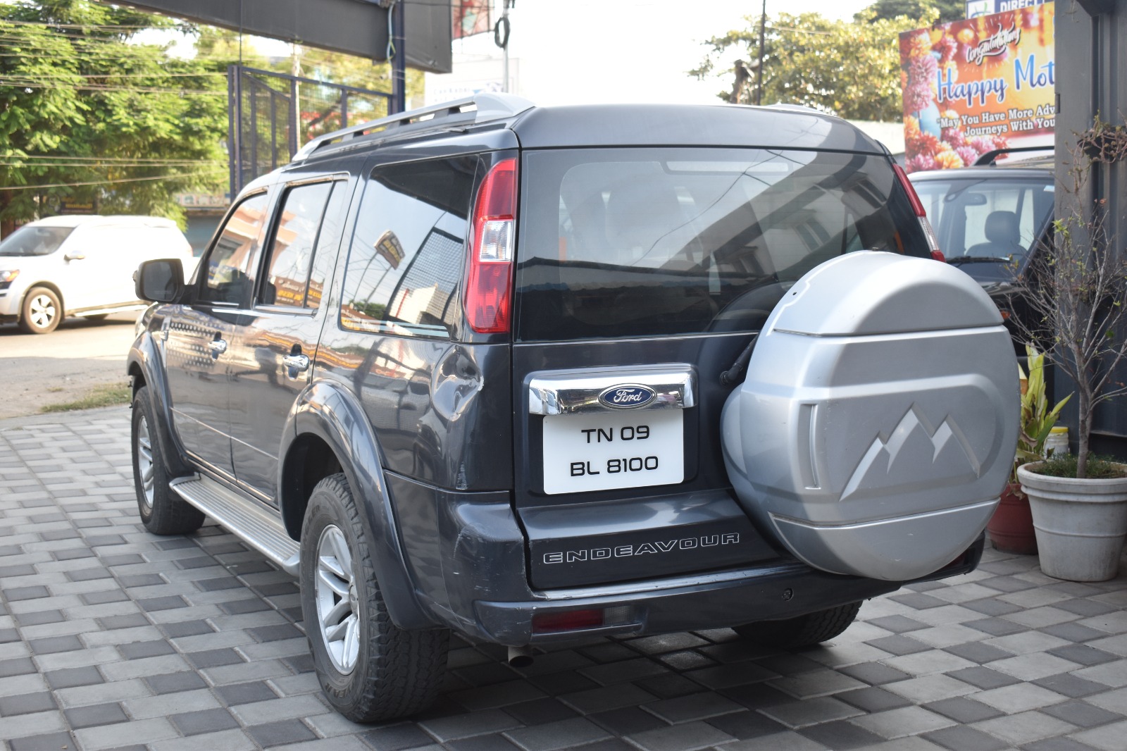 Ford Endeavour - Image 2