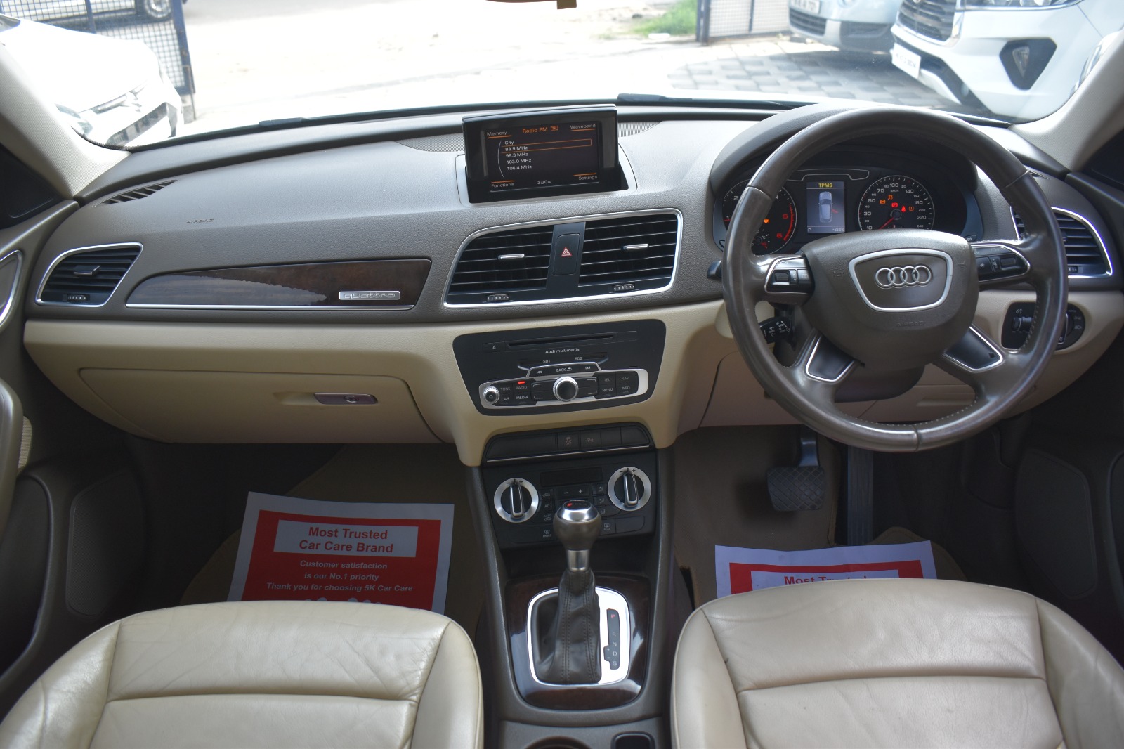 Audi Q3 - Image 2