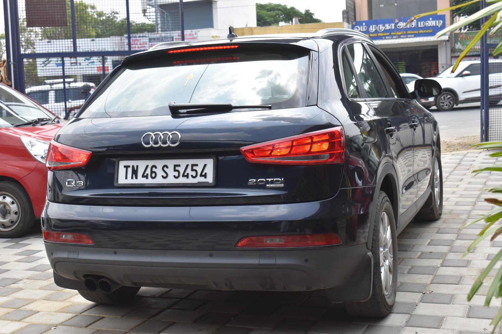 Audi Q3 - Image 2