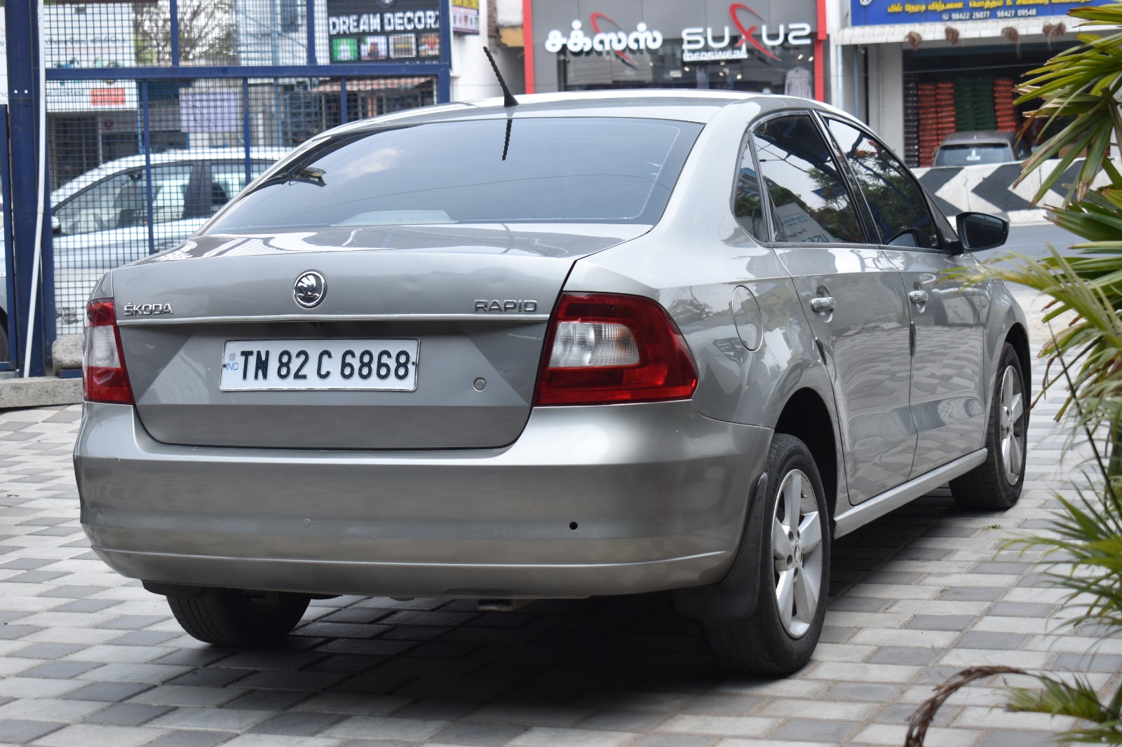 Skoda Rapid - Image 8