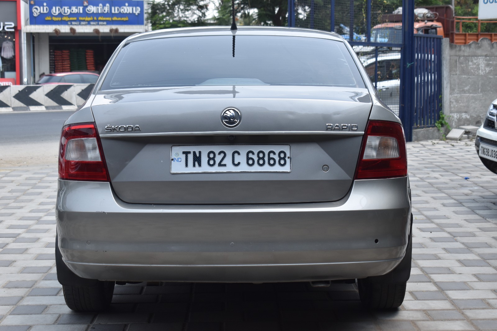 Skoda Rapid - Image 3