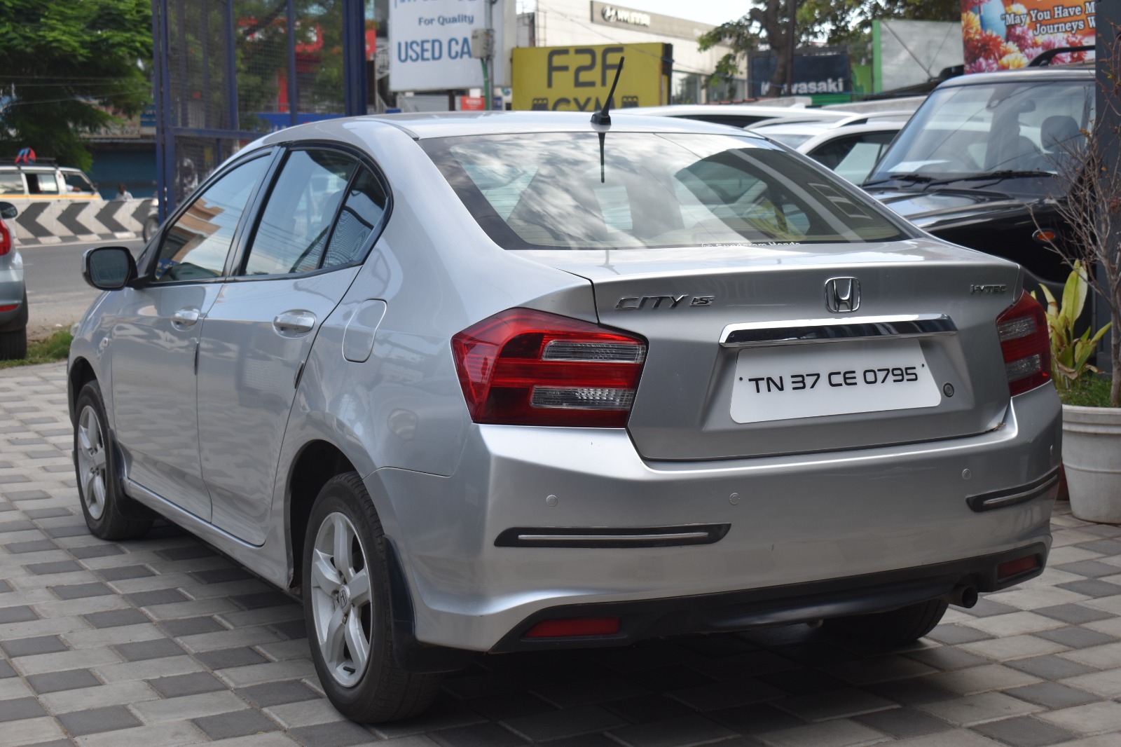 Honda City - Image 2