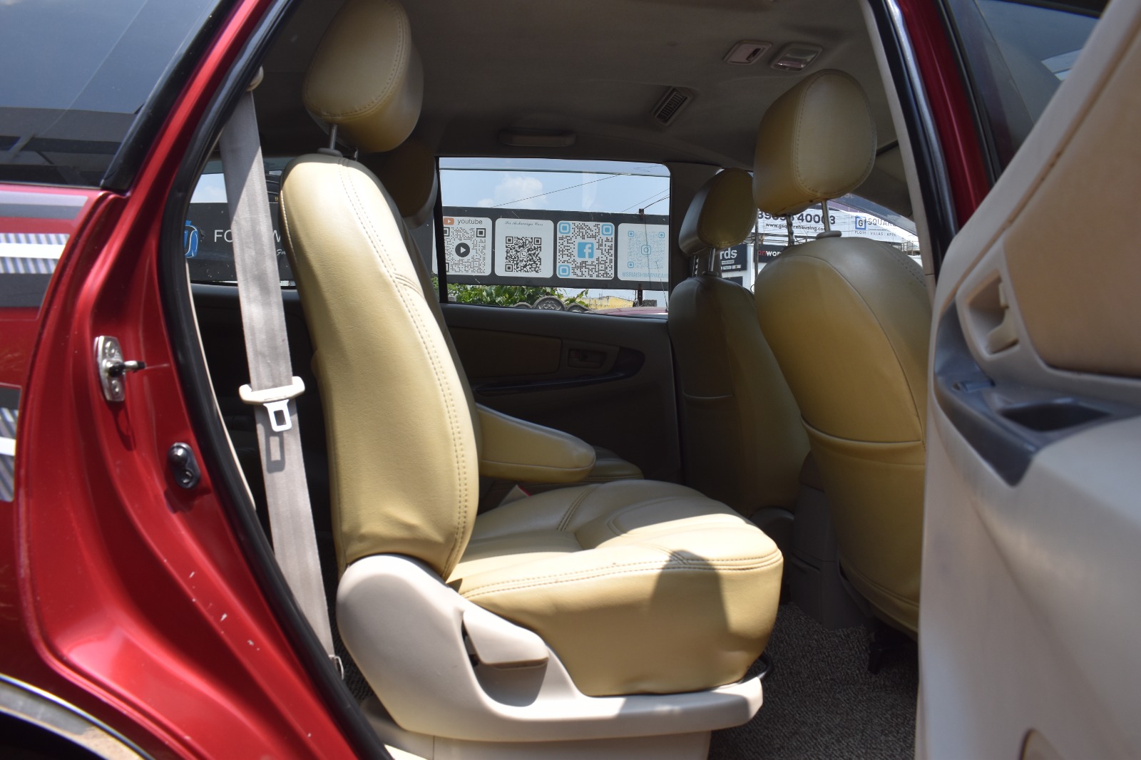 Toyota Innova - Image 7