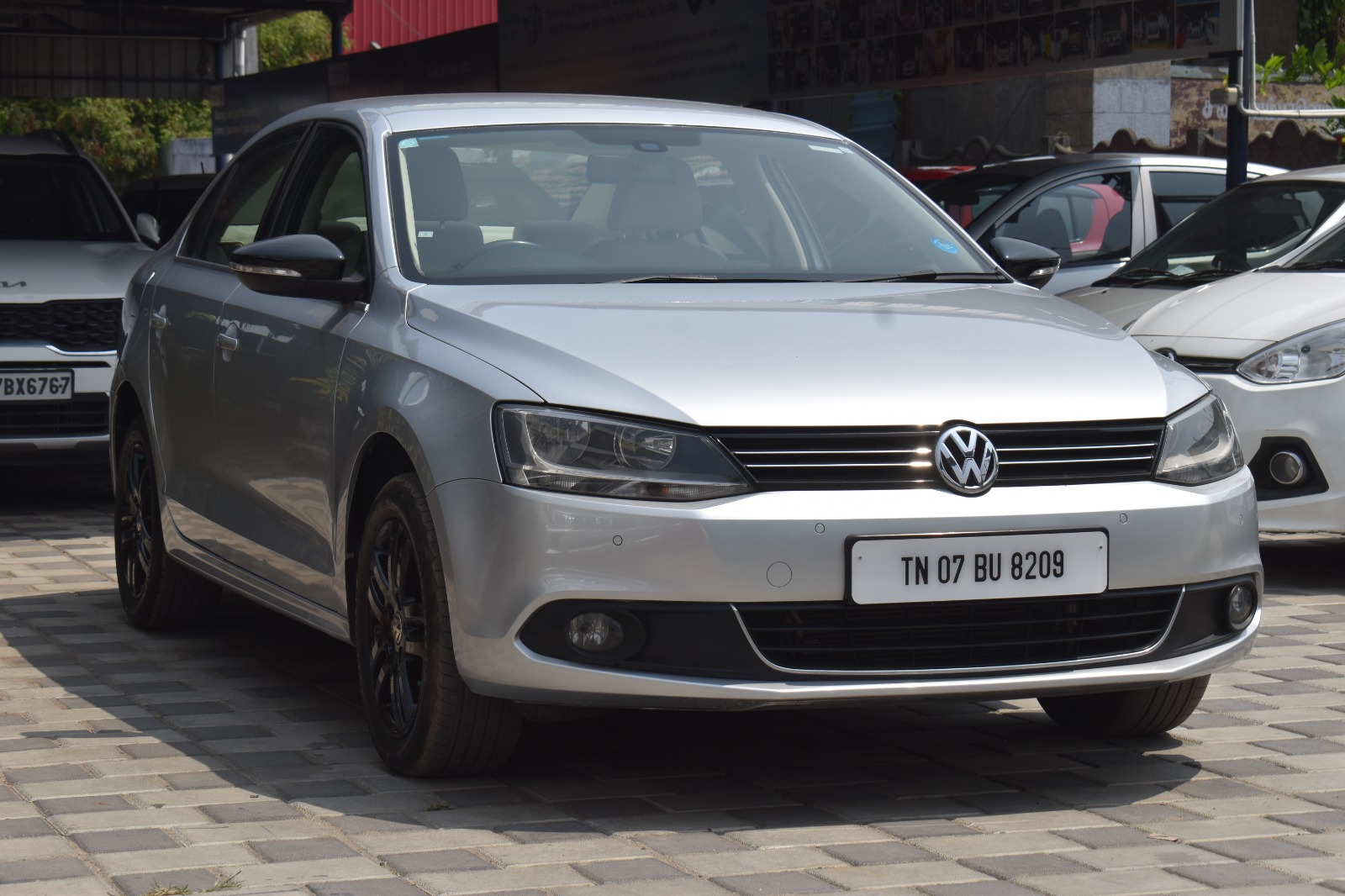 Volkswagen Jetta - Image 6