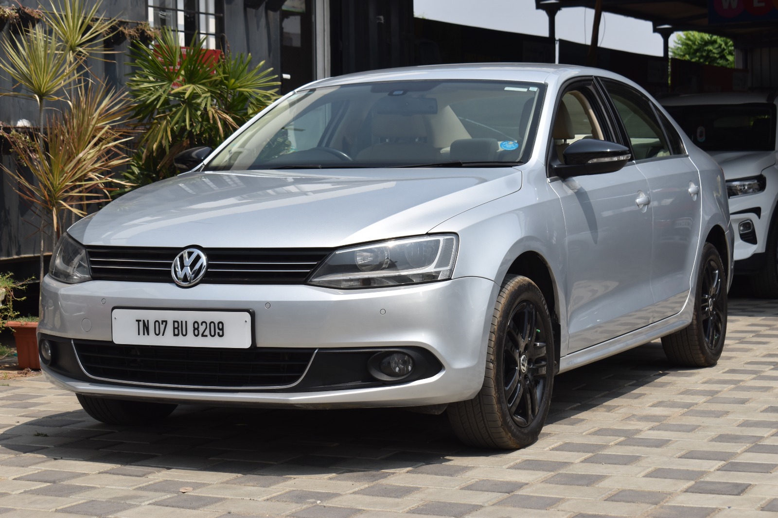 Volkswagen Jetta - Image 7