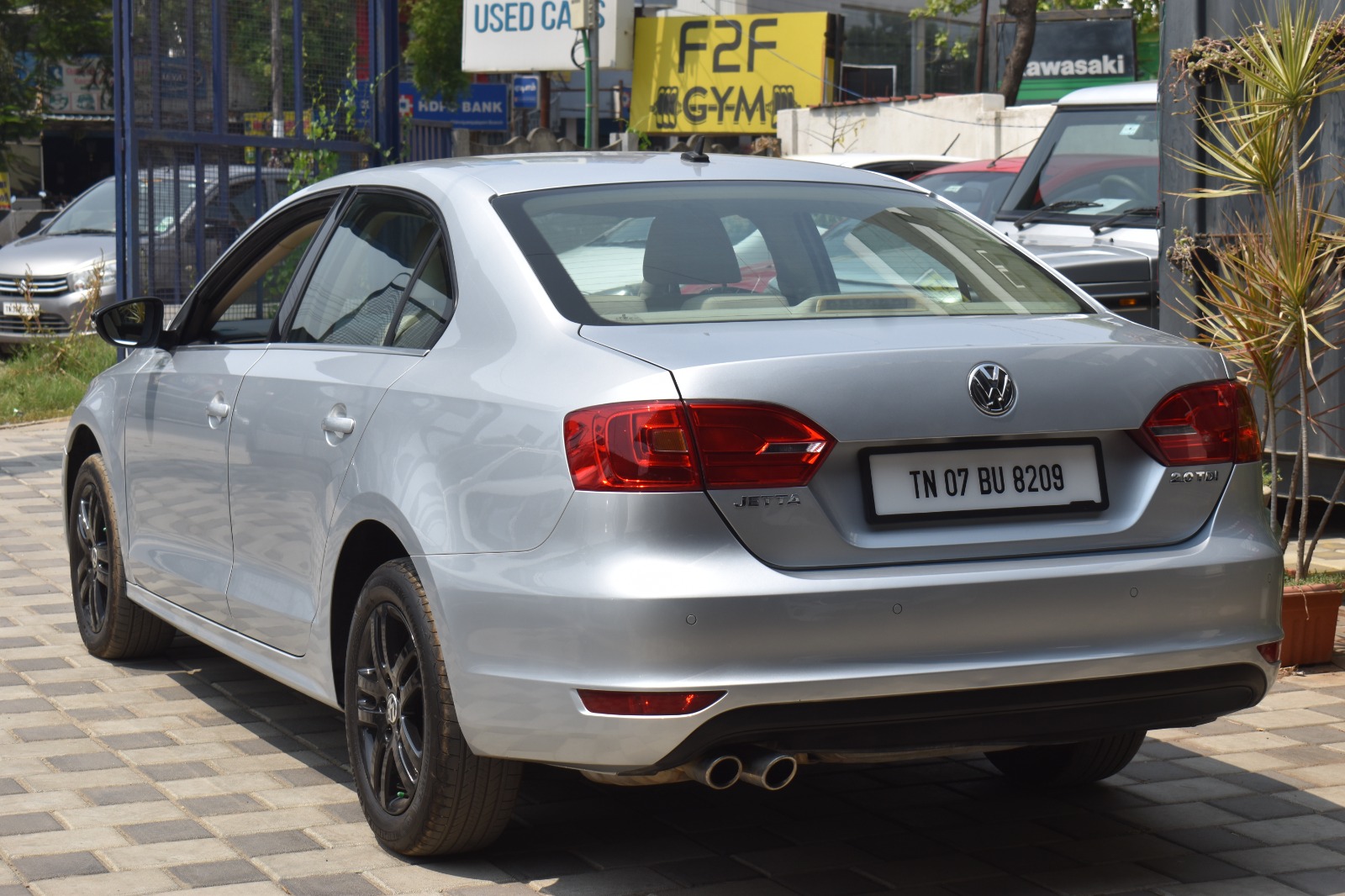 Volkswagen Jetta - Image 4