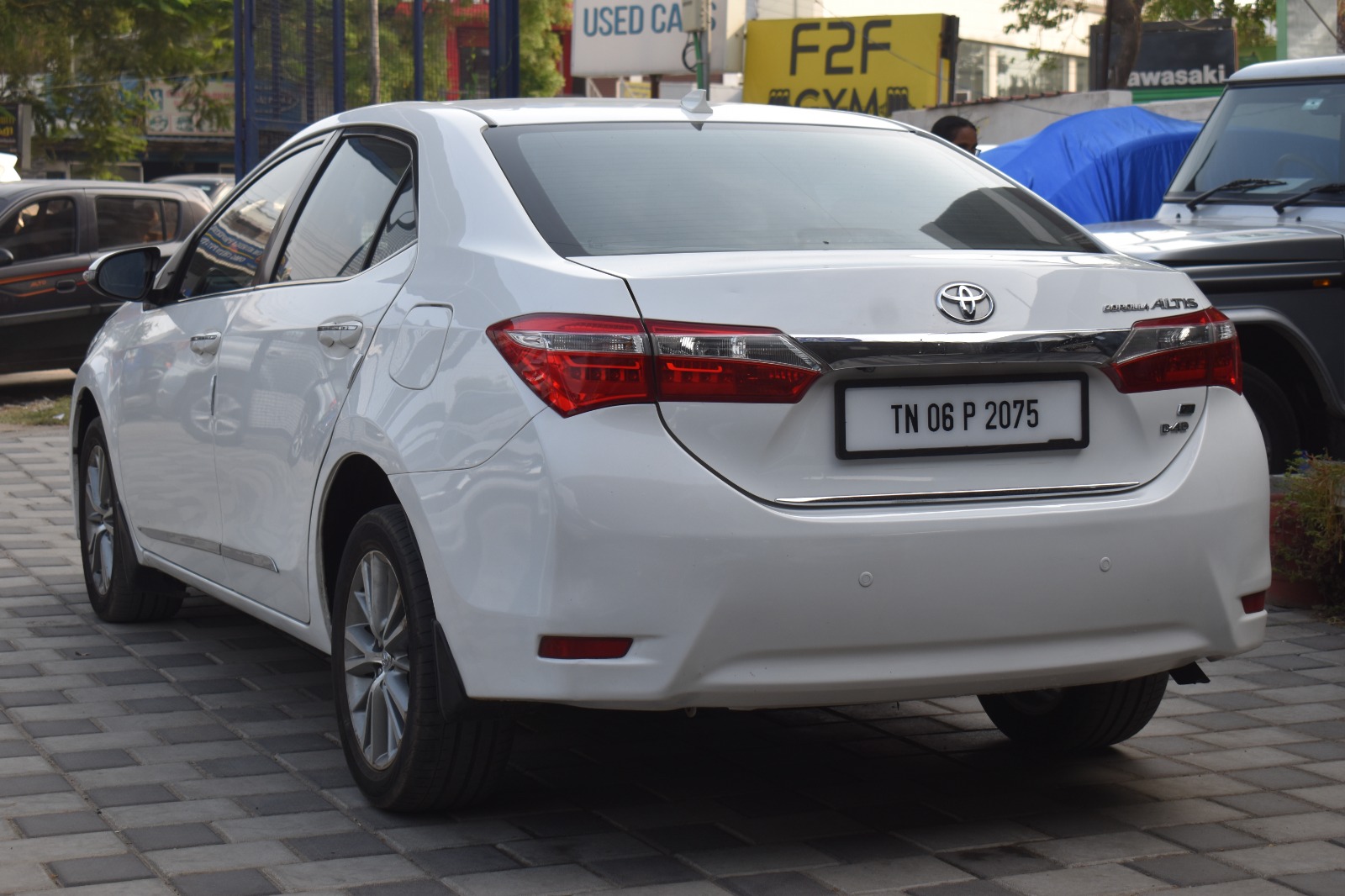Toyota Corolla Altis - Image 5