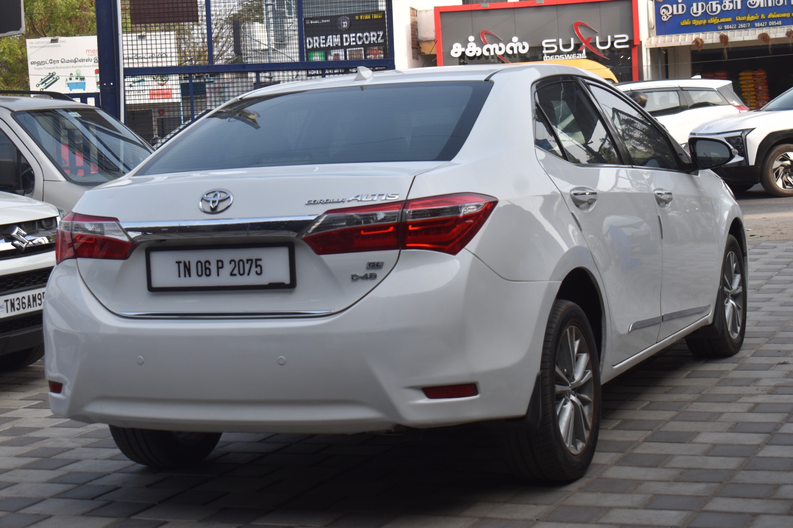 Toyota Corolla Altis - Image 2