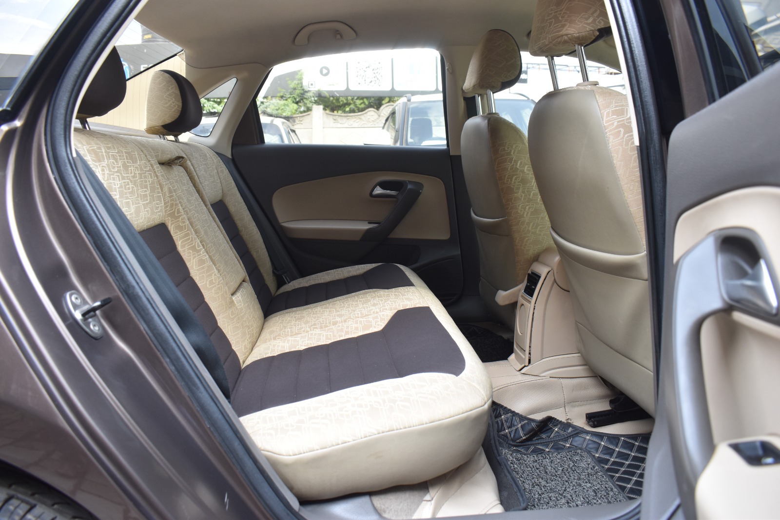 Volkswagen Vento - Image 4