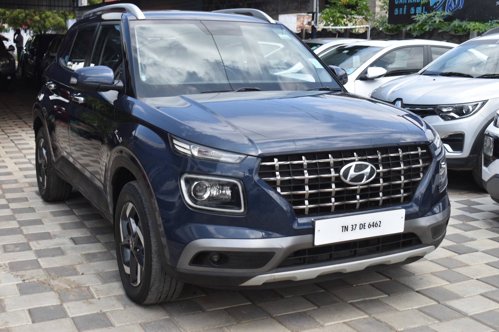 Hyundai Venue - Image 6