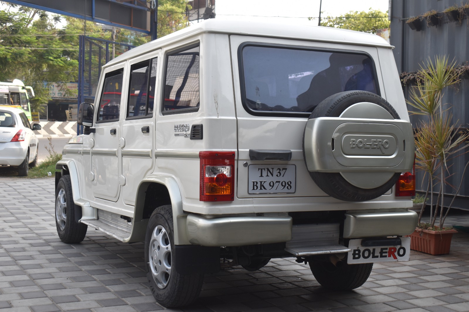 Mahindra Bolero - Image 5