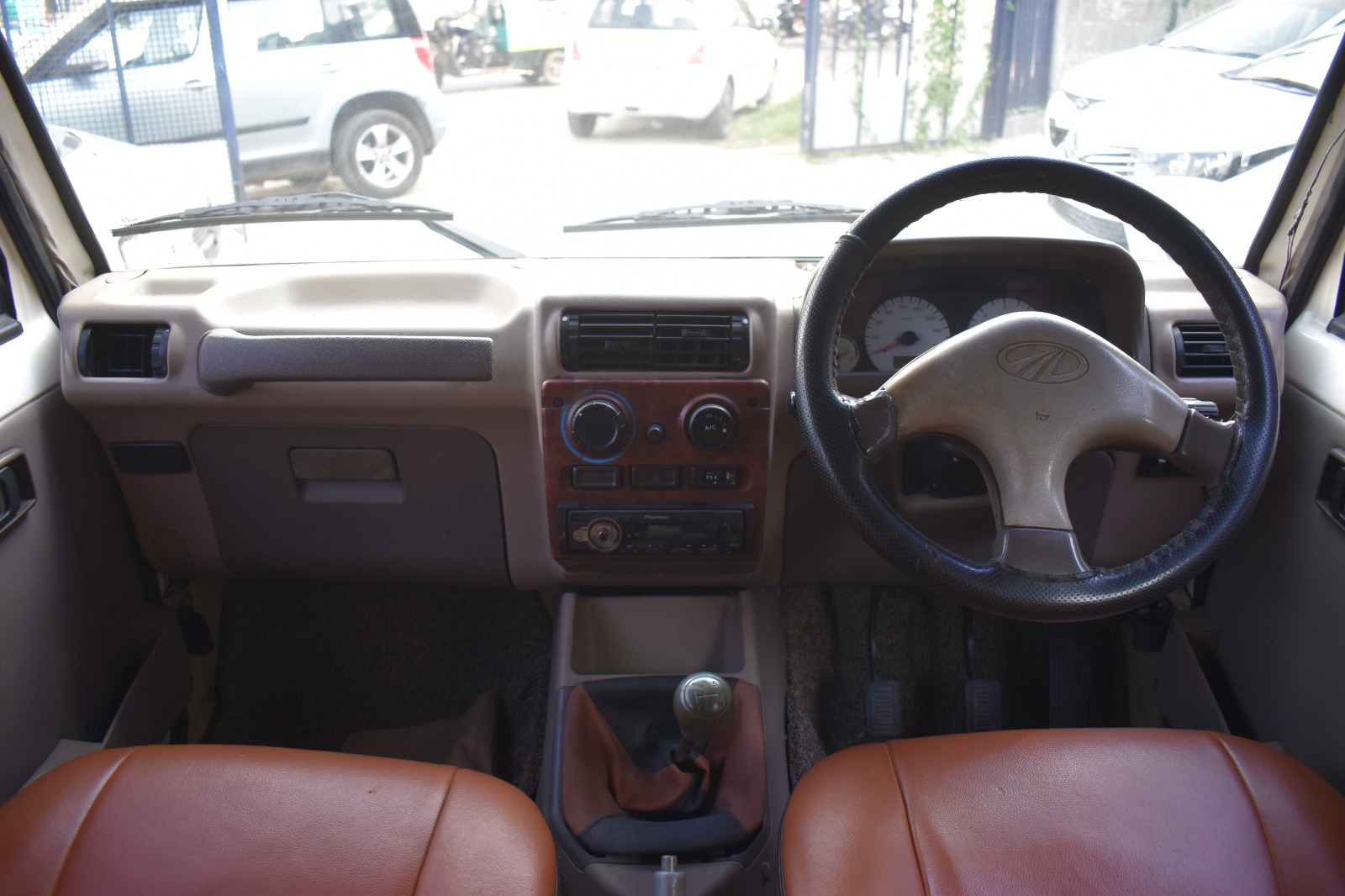 Mahindra Bolero - Image 4